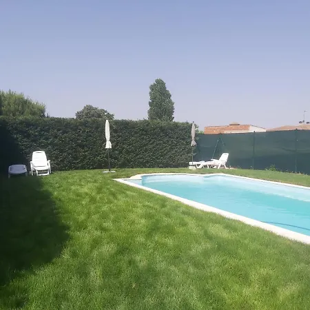 Nyaraló Casa En El Campo *